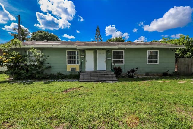 1056 NE 34th Ct, Oakland Park FL 33334 - Oakland Park, FL - Photo 2
