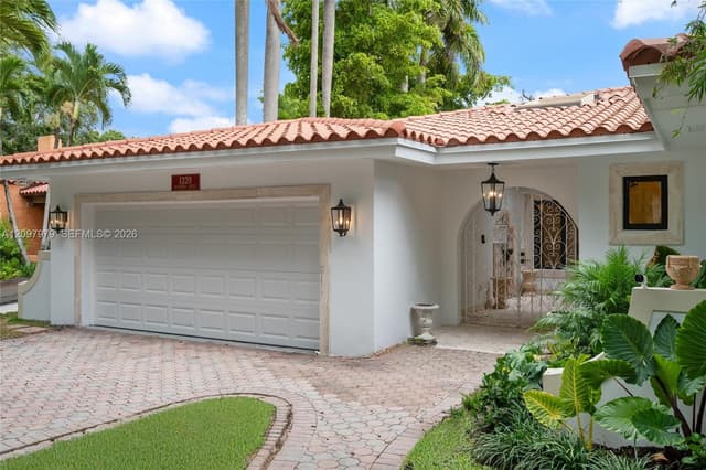 1320 Alhambra Cir, Coral Gables FL 33134 - Coral Gables, FL - Photo 2