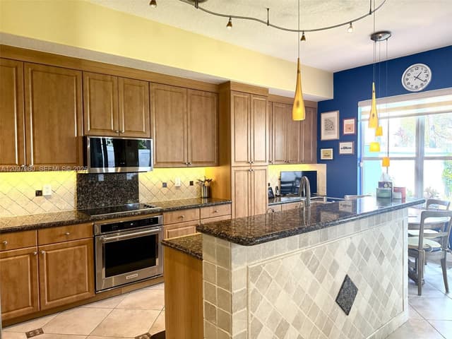 3191 NE 211th Ter, Aventura FL 33180 - Aventura, FL - Photo 6