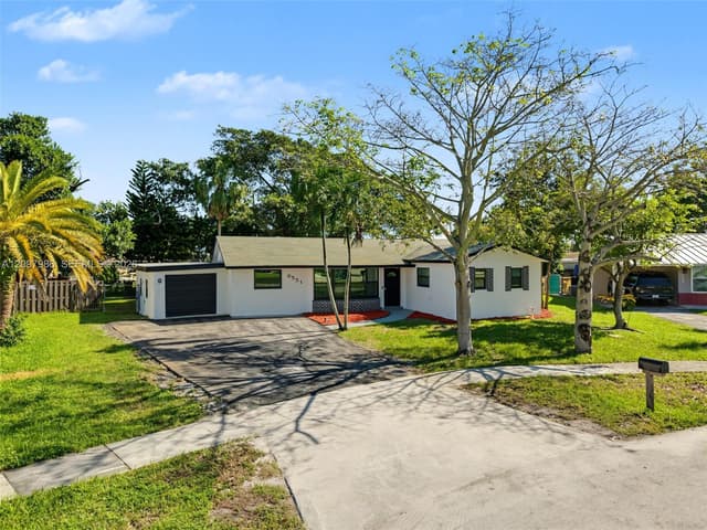 6551 NW 8th Ct, Margate FL 33063 - Margate, FL - Photo 4