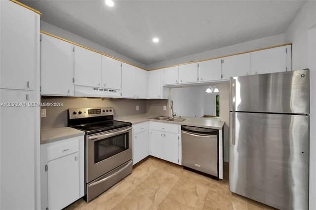 120 SE 12th Ave, Pompano Beach FL 33060 - Pompano Beach, FL - Photo 6