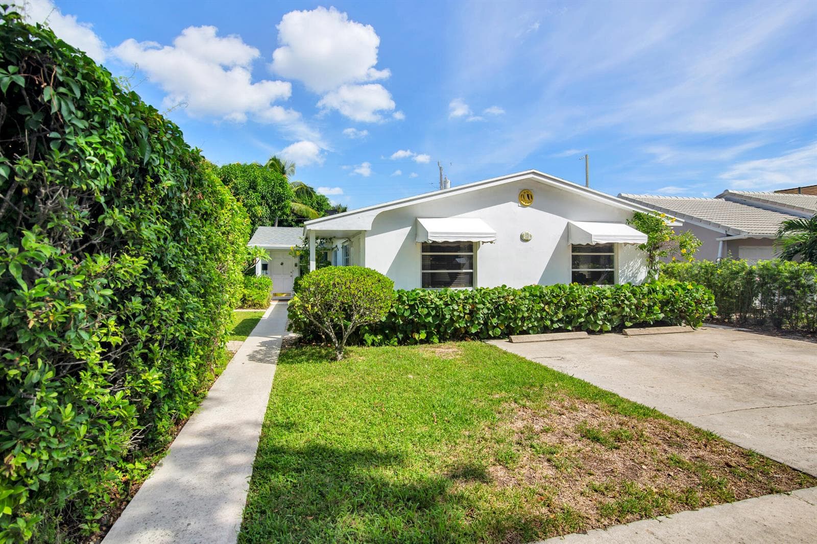 217 Pine Terrace, West Palm Beach FL 33405 - West Palm Beach, FL - Photo 1