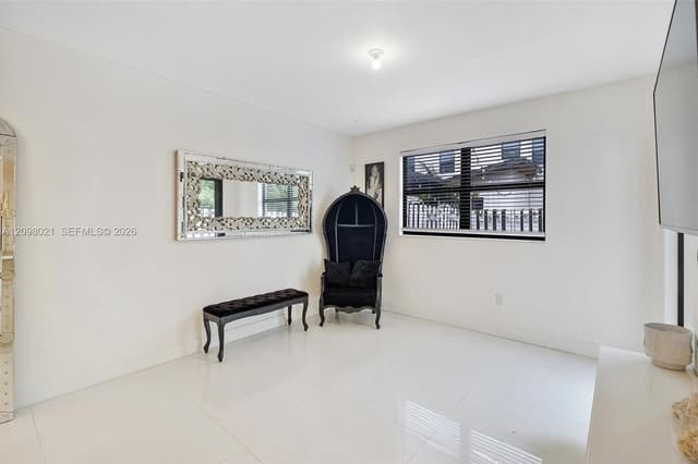 8110 NW 104th Ct, Doral FL 33178 - Doral, FL - Photo 3