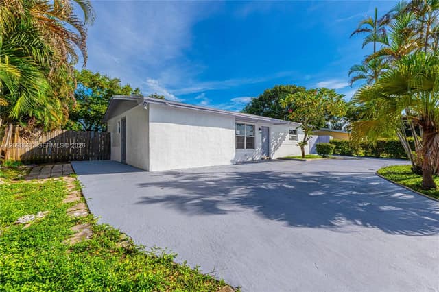 6511 Pierce St, Hollywood FL 33024 - Hollywood, FL - Photo 4