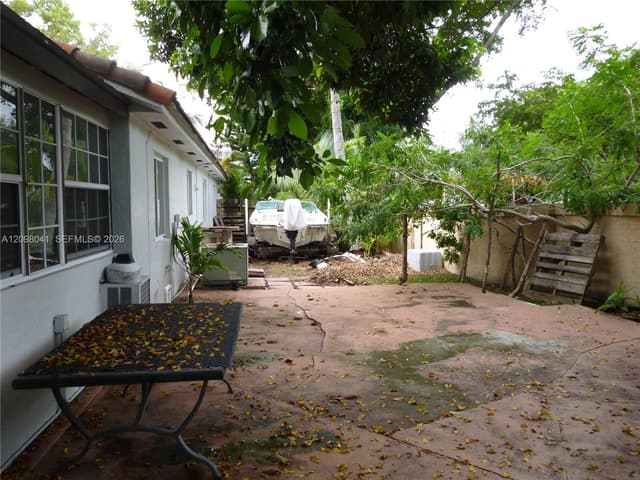 8161 NW 186th Ter, Hialeah FL 33015 - Hialeah, FL - Photo 7