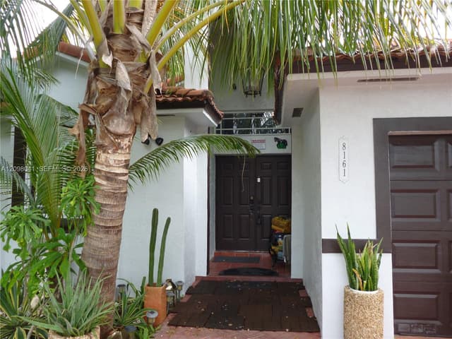 8161 NW 186th Ter, Hialeah FL 33015 - Hialeah, FL - Photo 4