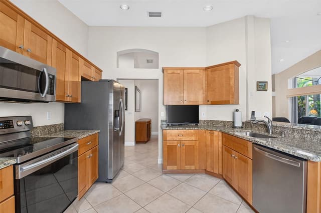 9864 Arbor View Drive S, Boynton Beach FL 33437 - Boynton Beach, FL - Photo 4