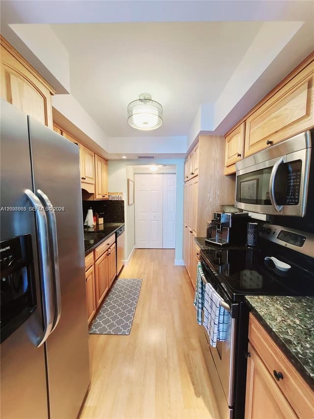 531 N Ocean Blvd # 1102, Pompano Beach FL 33062 - Pompano Beach, FL - Photo 2