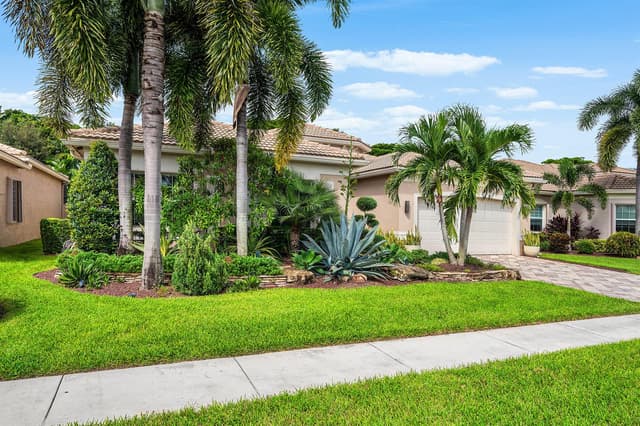 9746 Dovetree Isle Drive, Boynton Beach FL 33473 - Boynton Beach, FL - Photo 2