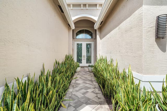 9746 Dovetree Isle Drive, Boynton Beach FL 33473 - Boynton Beach, FL - Photo 4