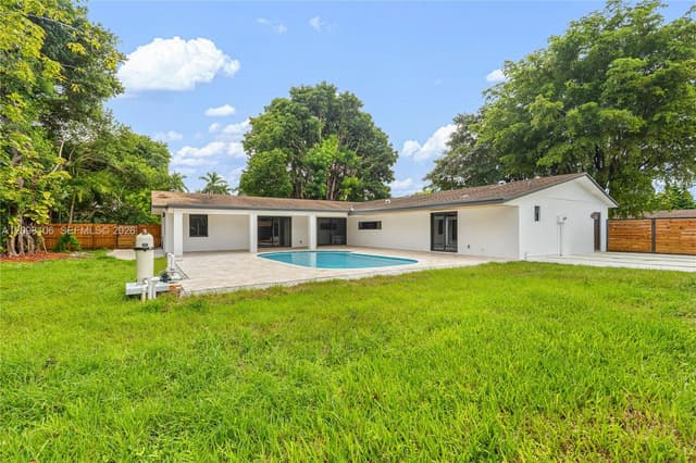 9721 SW 122nd St, Miami FL 33176 - Miami, FL - Photo 5