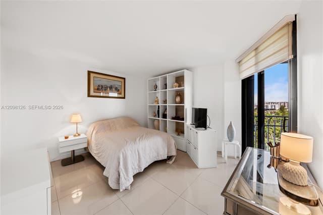 1000 Quayside Ter # 1103, Miami FL 33138 - Miami, FL - Photo 6