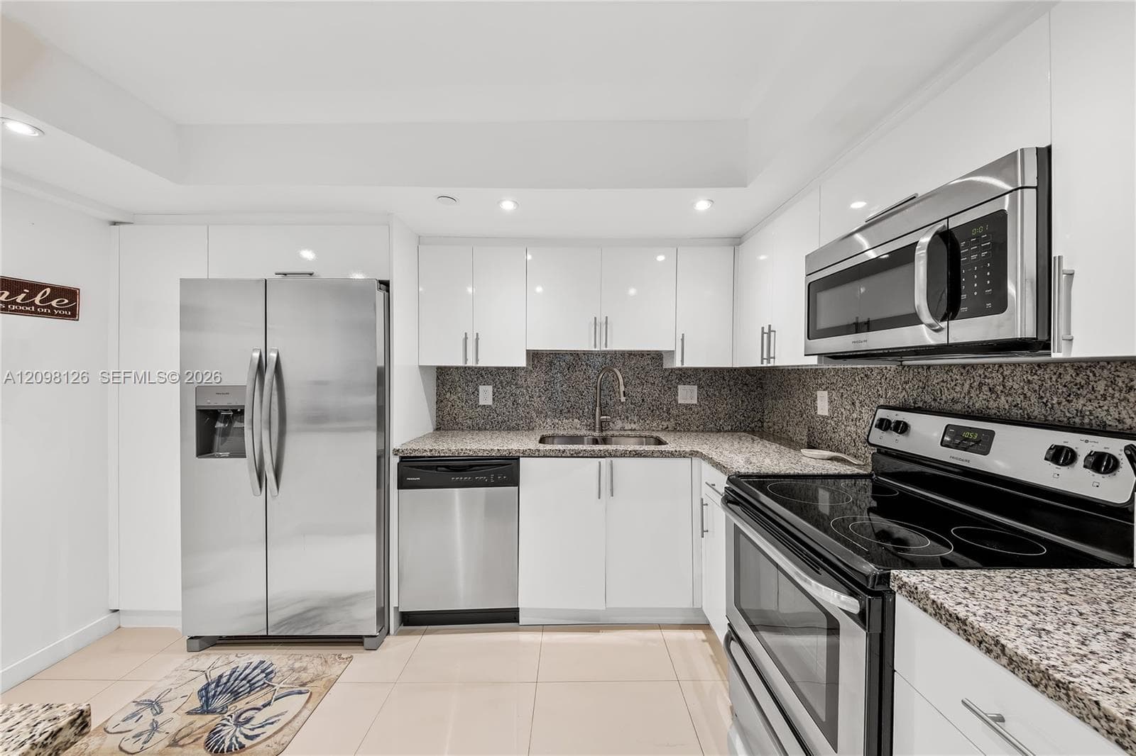 1000 Quayside Ter # 1103, Miami FL 33138 - Miami, FL - Photo 1