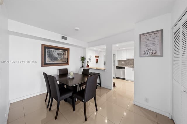 1000 Quayside Ter # 1103, Miami FL 33138 - Miami, FL - Photo 4