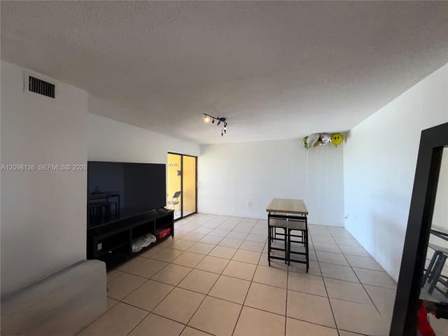2727 NW 17th Ter # 506, Miami FL 33125 - Miami, FL - Photo 4