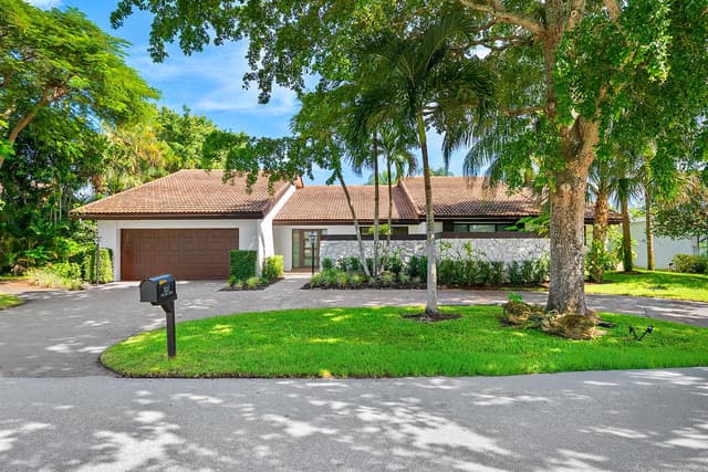 3527 Pine Lake Court, Delray Beach FL 33445 - Delray Beach, FL - Photo 2