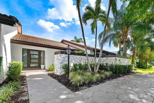 3527 Pine Lake Court, Delray Beach FL 33445 - Delray Beach, FL - Photo 4