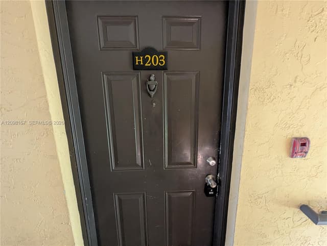 4055 W Mcnab Rd # H203, Pompano Beach FL 33069 - Pompano Beach, FL - Photo 2