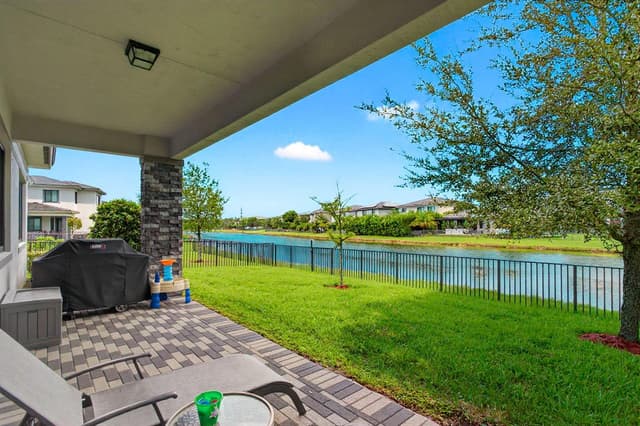 10785 PACIFICA Way, Parkland FL 33076 - Parkland, FL - Photo 2