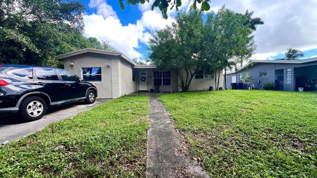 3999 NW 36TH Street, Lauderdale Lakes FL 33309 - Lauderdale Lakes, FL - Photo 2
