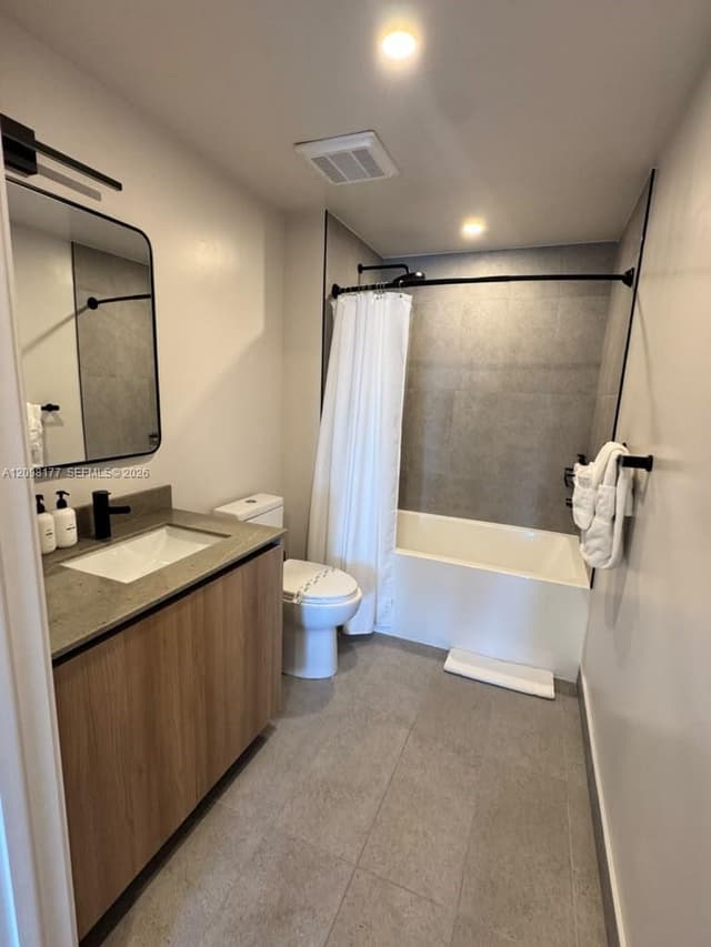 121 NE 5th St # 1913, Miami FL 33132 - Miami, FL - Photo 7