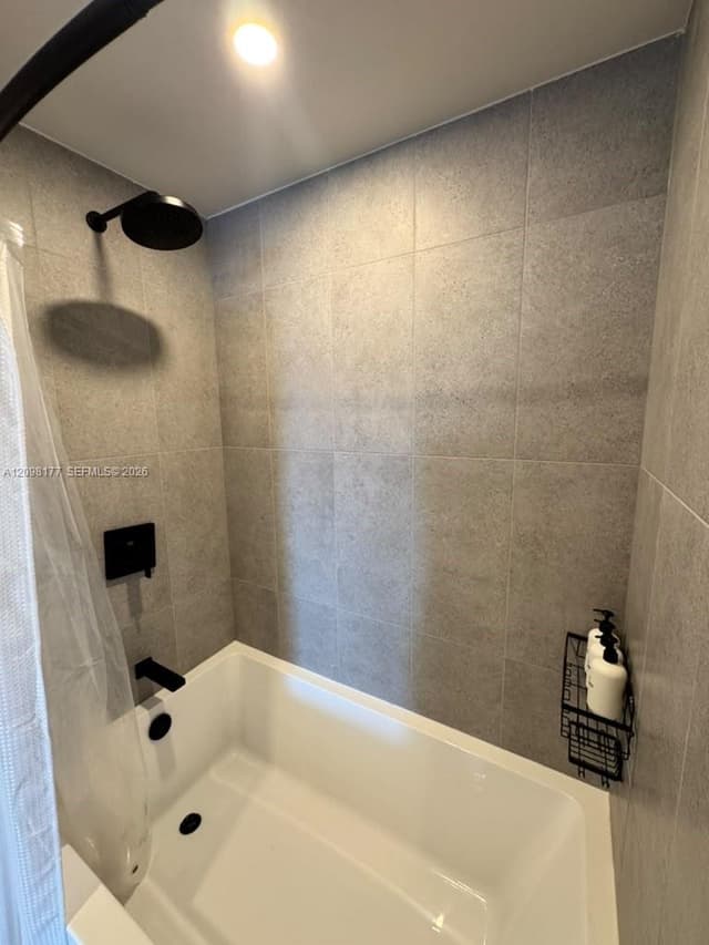 121 NE 5th St # 1913, Miami FL 33132 - Miami, FL - Photo 5