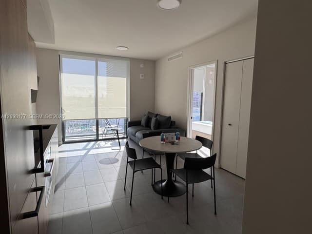121 NE 5th St # 1913, Miami FL 33132 - Miami, FL - Photo 4