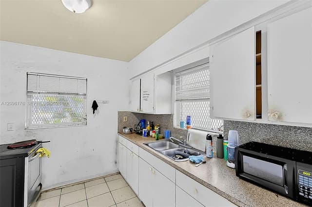 2525 NW 50th St, Miami FL 33142 - Miami, FL - Photo 6