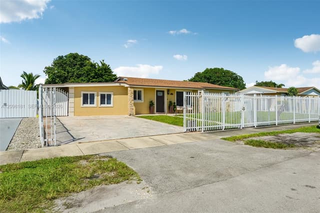 4495 NW 202nd St, Miami Gardens FL 33055 - Miami Gardens, FL - Photo 4