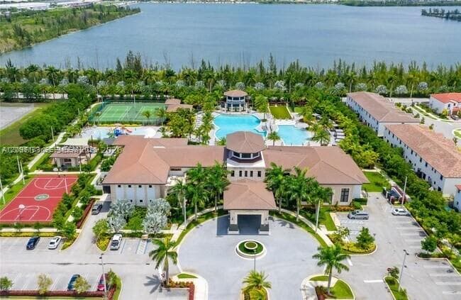10434 NW 78, Doral FL 33178 - Doral, FL - Photo 1