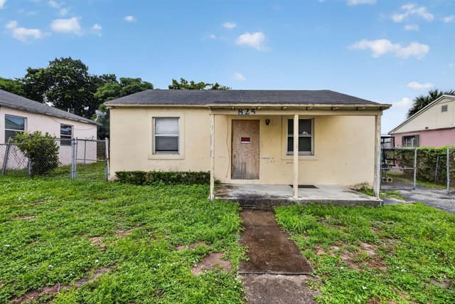 825 W 5th Street, Riviera Beach FL 33404 - Riviera Beach, FL - Photo 2
