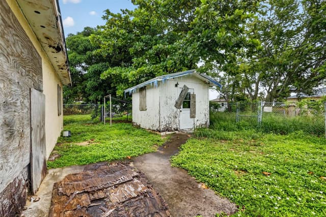 825 W 5th Street, Riviera Beach FL 33404 - Riviera Beach, FL - Photo 7