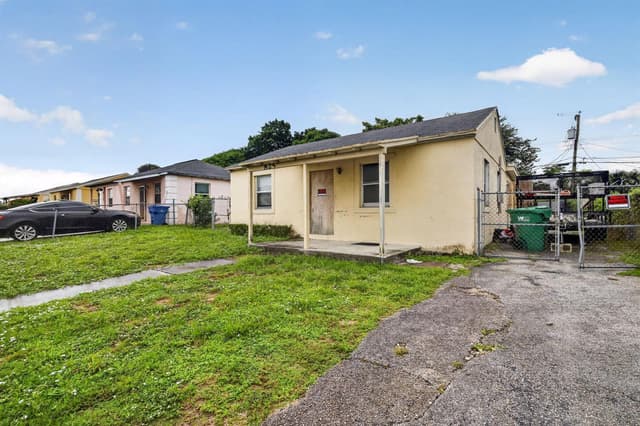 825 W 5th Street, Riviera Beach FL 33404 - Riviera Beach, FL - Photo 3