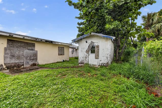 825 W 5th Street, Riviera Beach FL 33404 - Riviera Beach, FL - Photo 5