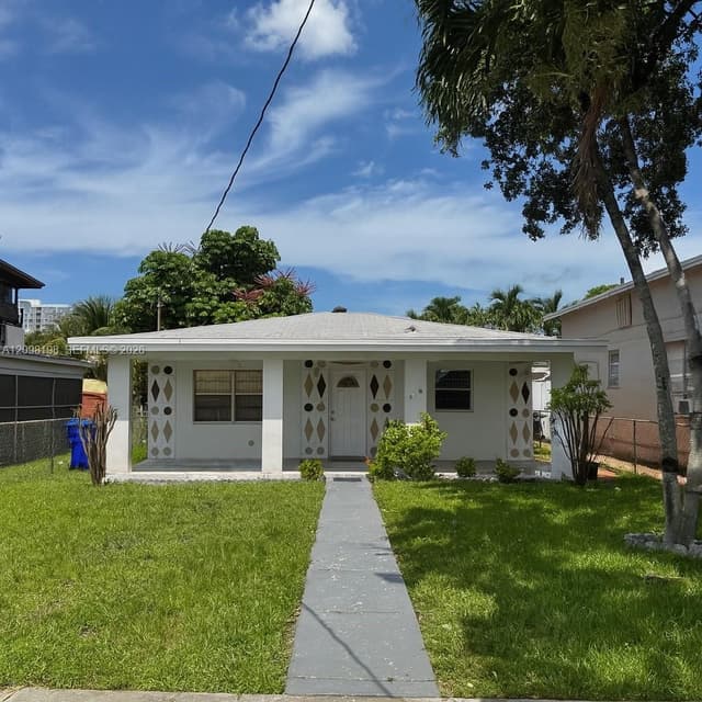 609 NW 58th Ave, Miami FL 33126 - Miami, FL - Photo 2