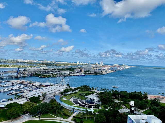 253 NE 2nd St # 3007, Miami FL 33132 - Miami, FL - Photo 2