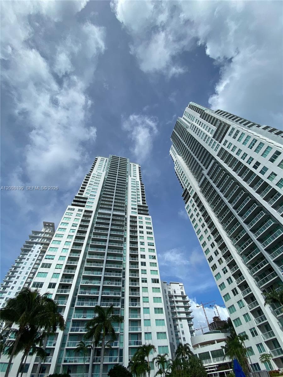 253 NE 2nd St # 3007, Miami FL 33132 - Miami, FL - Photo 1