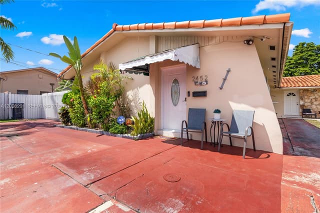 2450 SW 90th Ave, Miami FL 33165 - Miami, FL - Photo 6