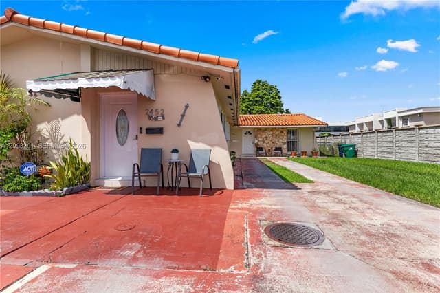 2450 SW 90th Ave, Miami FL 33165 - Miami, FL - Photo 7