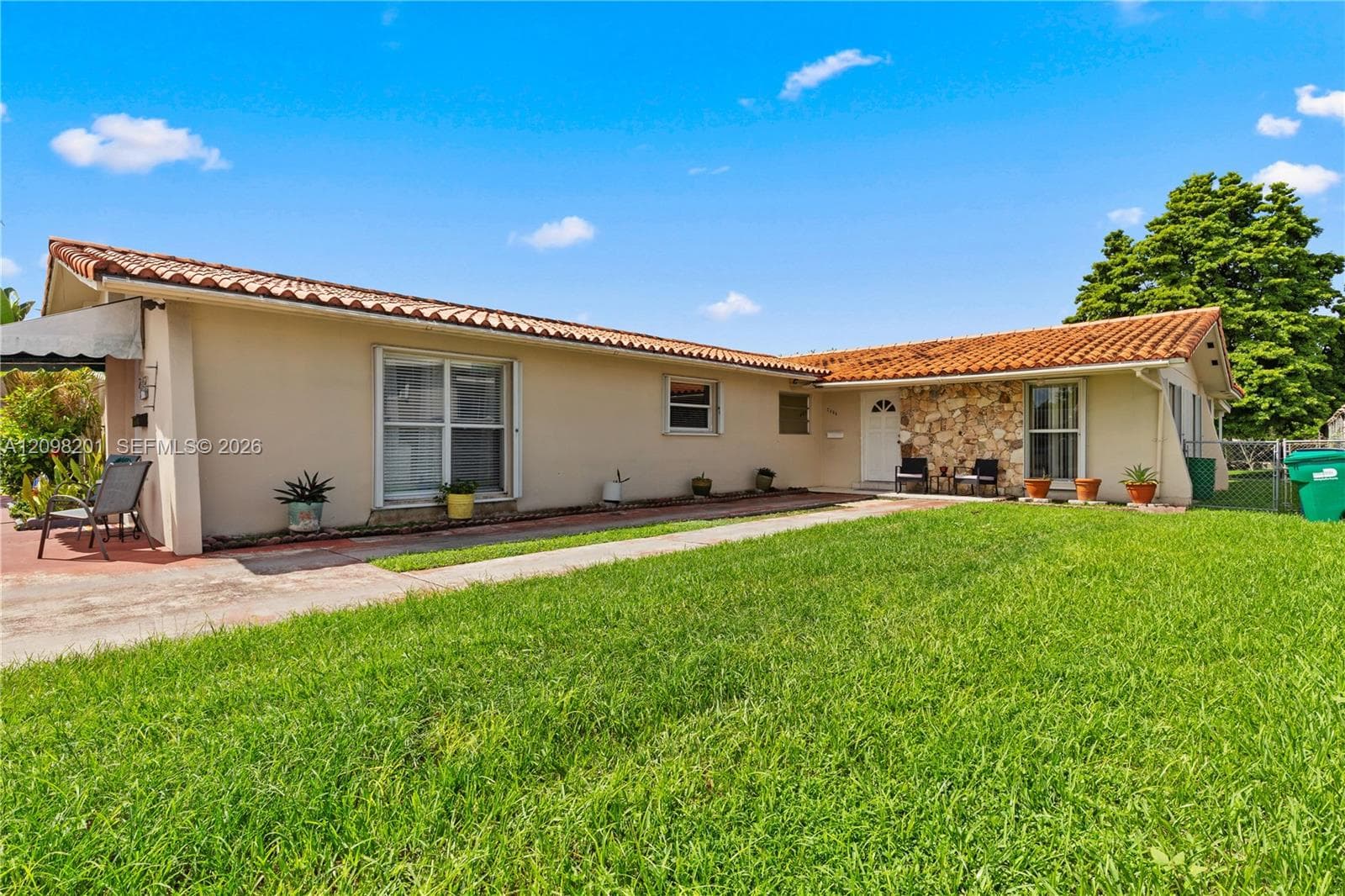 2450 SW 90th Ave, Miami FL 33165 - Miami, FL - Photo 1