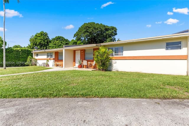 9041 SW 42nd St, Miami FL 33165 - Miami, FL - Photo 5