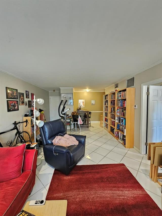 119 NE 19TH Court # 211G, Wilton Manors FL 33305 - Wilton Manors, FL - Photo 2