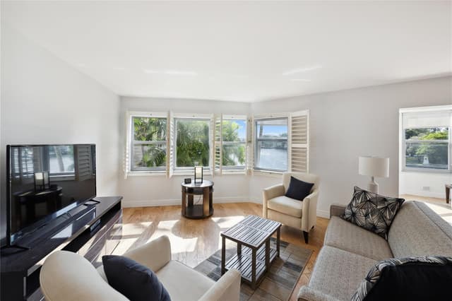 818 SE 4TH Street # 201, Fort Lauderdale FL 33301 - Fort Lauderdale, FL - Photo 5