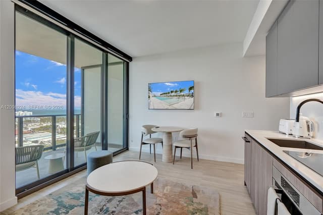 580 72nd St # 905, Miami Beach FL 33141 - Miami Beach, FL - Photo 2