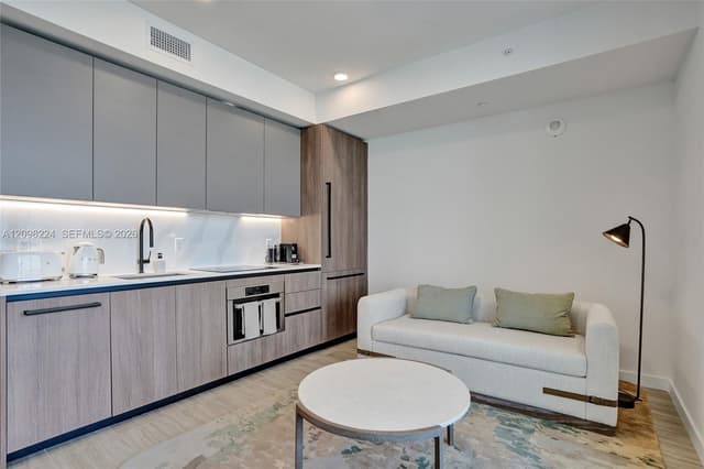 580 72nd St # 905, Miami Beach FL 33141 - Miami Beach, FL - Photo 4