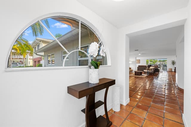 2108 NE 24TH Street, Wilton Manors FL 33305 - Wilton Manors, FL - Photo 6
