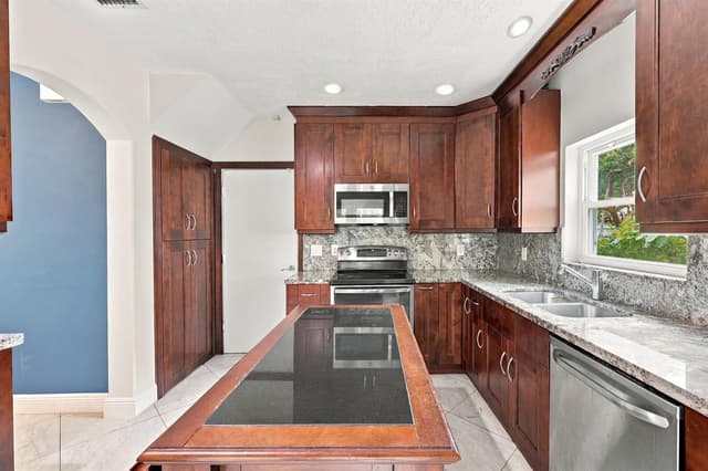 3601 WILDERNESS Way, Coral Springs FL 33065 - Coral Springs, FL - Photo 5