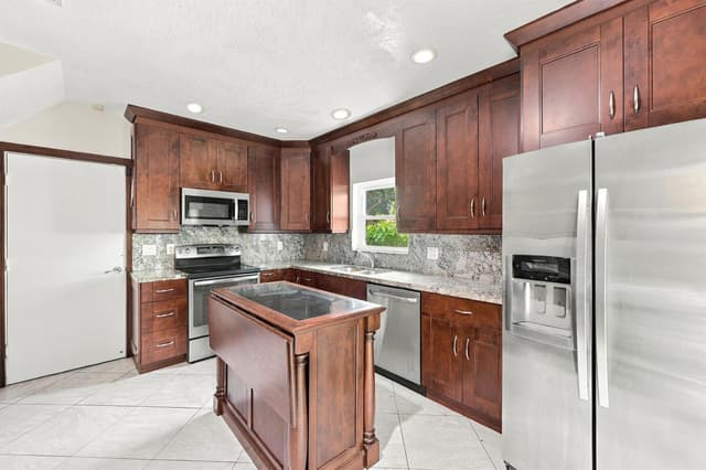 3601 WILDERNESS Way, Coral Springs FL 33065 - Coral Springs, FL - Photo 4