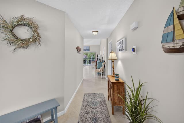 1103 Duncan Circle # 201, Palm Beach Gardens FL 33418 - Palm Beach Gardens, FL - Photo 4