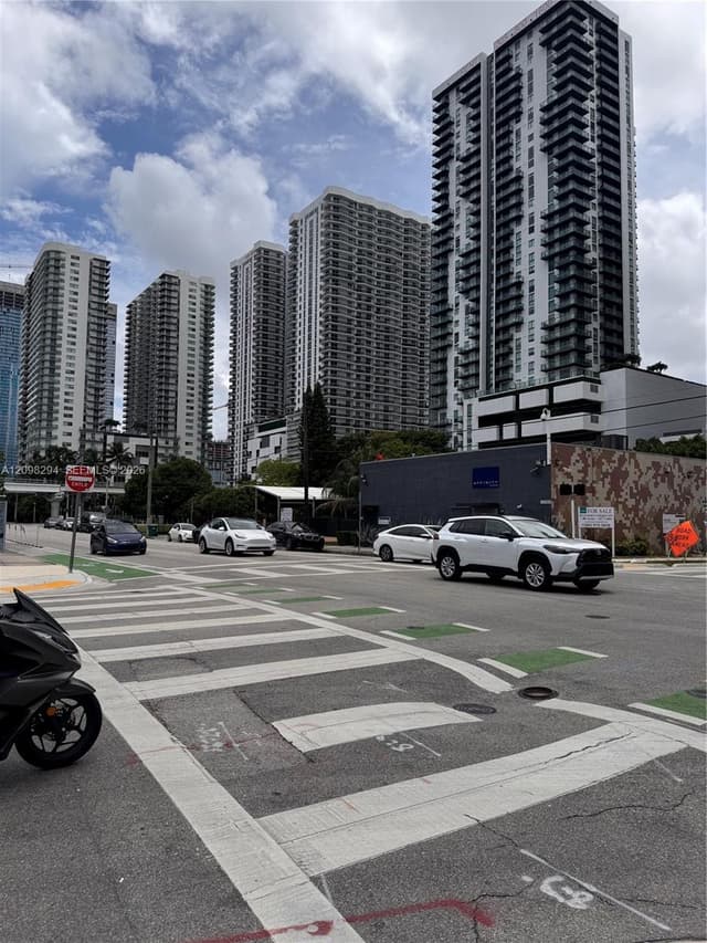1600 NE 1st Ave # 2014, Miami FL 33132 - Miami, FL - Photo 2